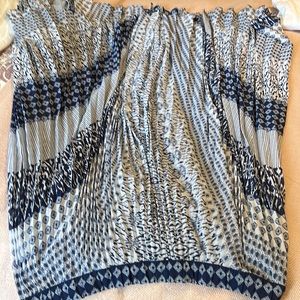 Chico’s - Full lining, maxi flowy and elegant skirt. Can fit 14to 18